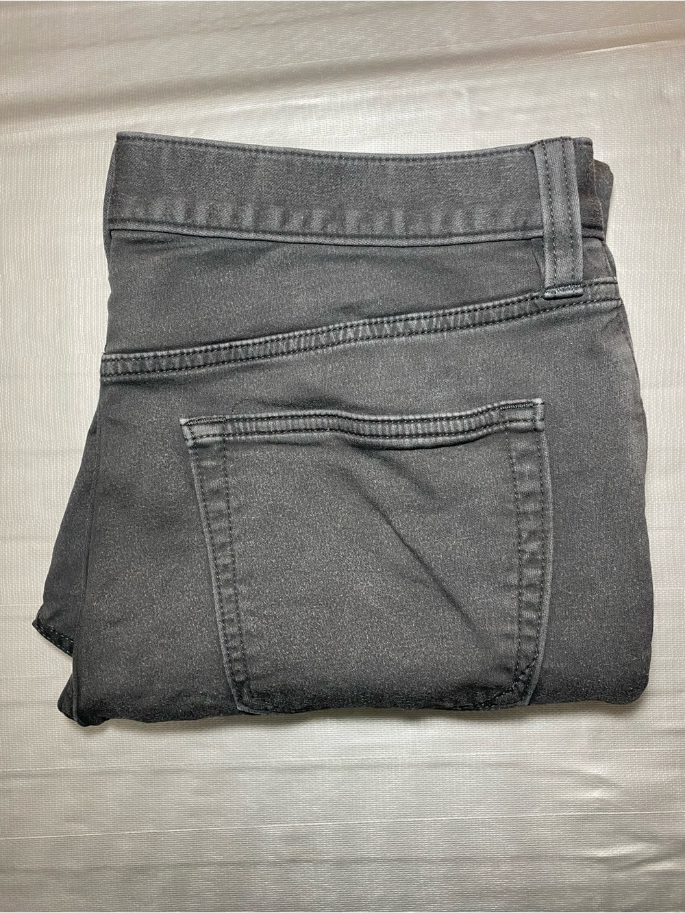 Banana Republic Men’s Gray Traveler Slim Straight Flat Front Twill Pants 32x30